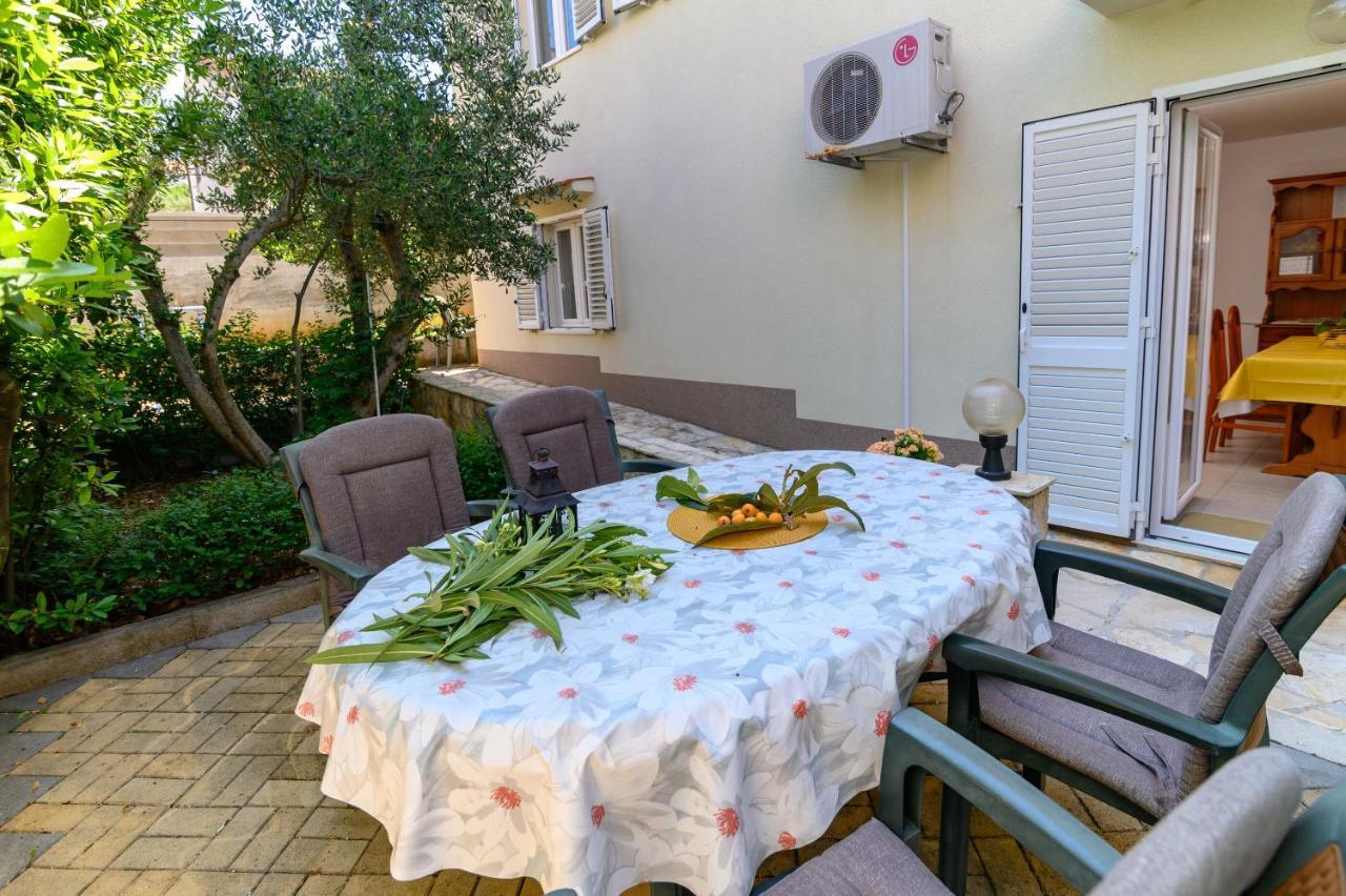 Apartments Vice Trogir Exterior foto