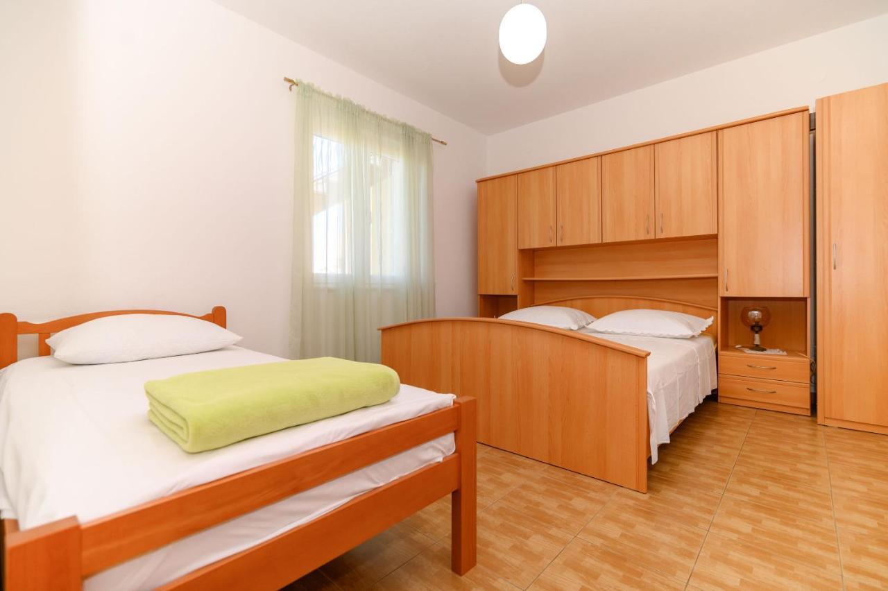 Apartments Vice Trogir Exterior foto