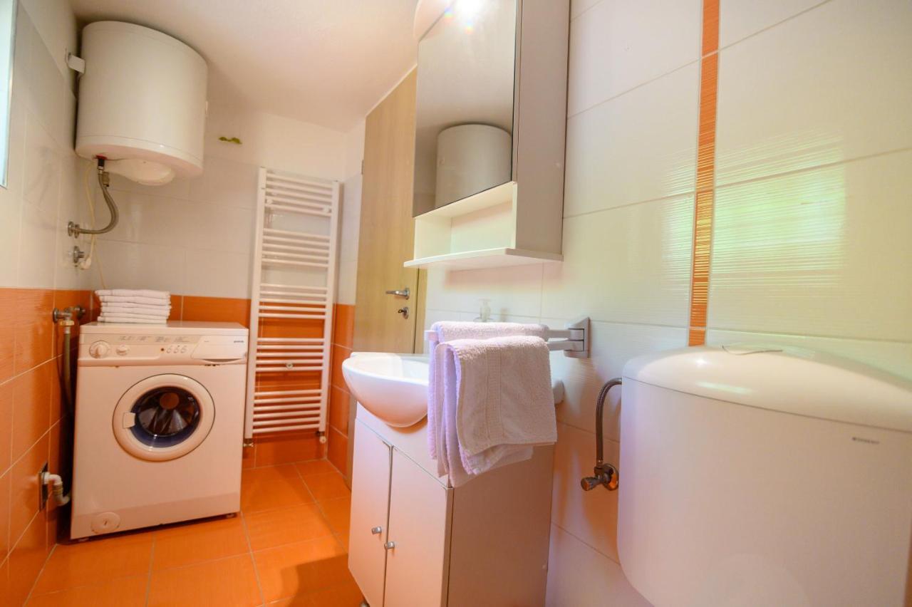 Apartments Vice Trogir Exterior foto